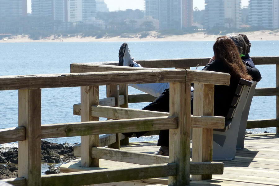 El eterno femenino de una imaginativa pintora