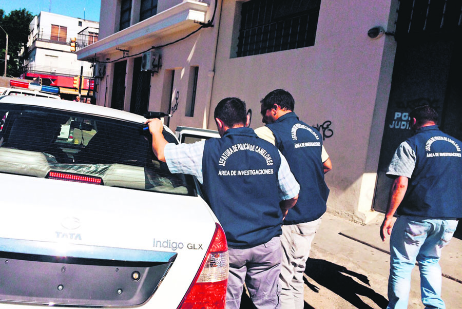 El eterno femenino de una imaginativa pintora