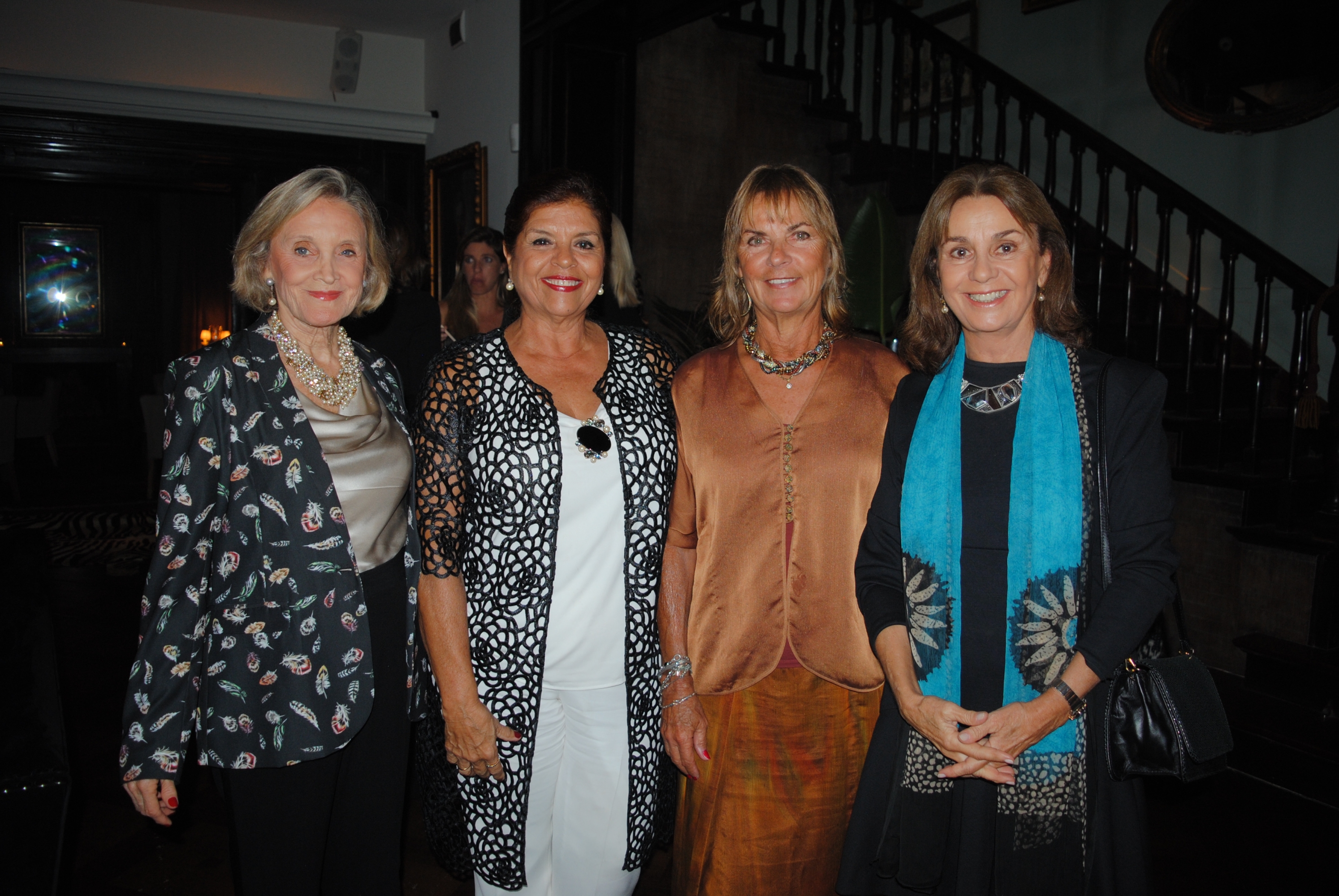 Diane Supervielle de Rubio, Lucina Gercar, Virginia Giménez de Arechaga, Magdalena de León.