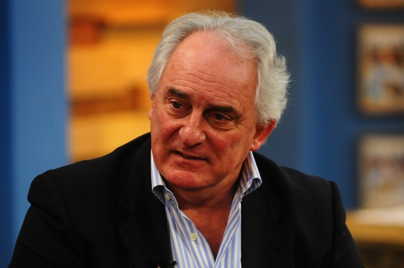 El eterno femenino de una imaginativa pintora