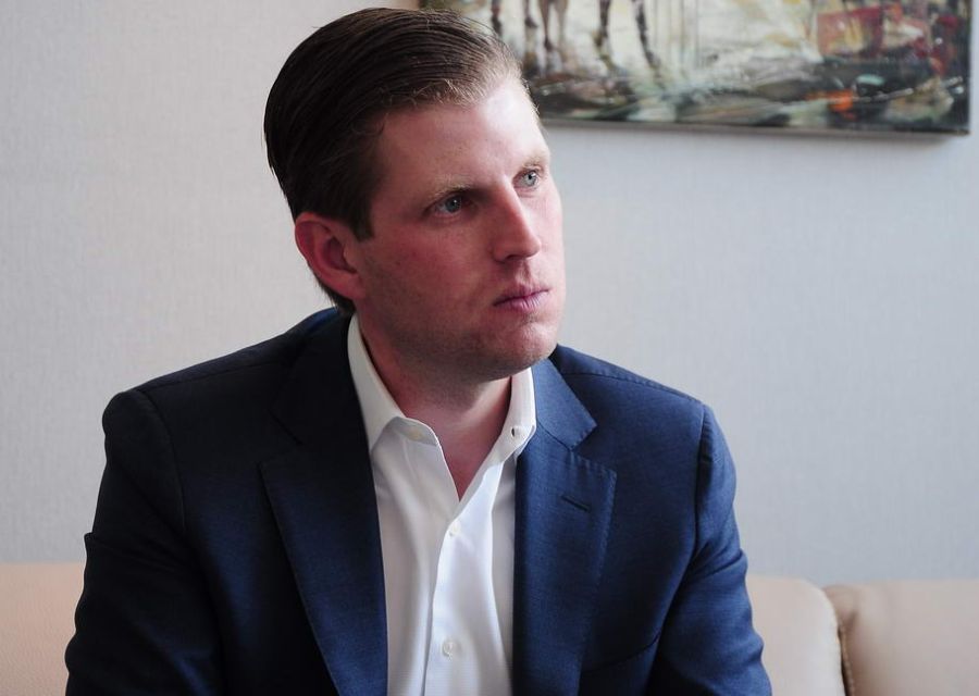 El eterno femenino de una imaginativa pintora