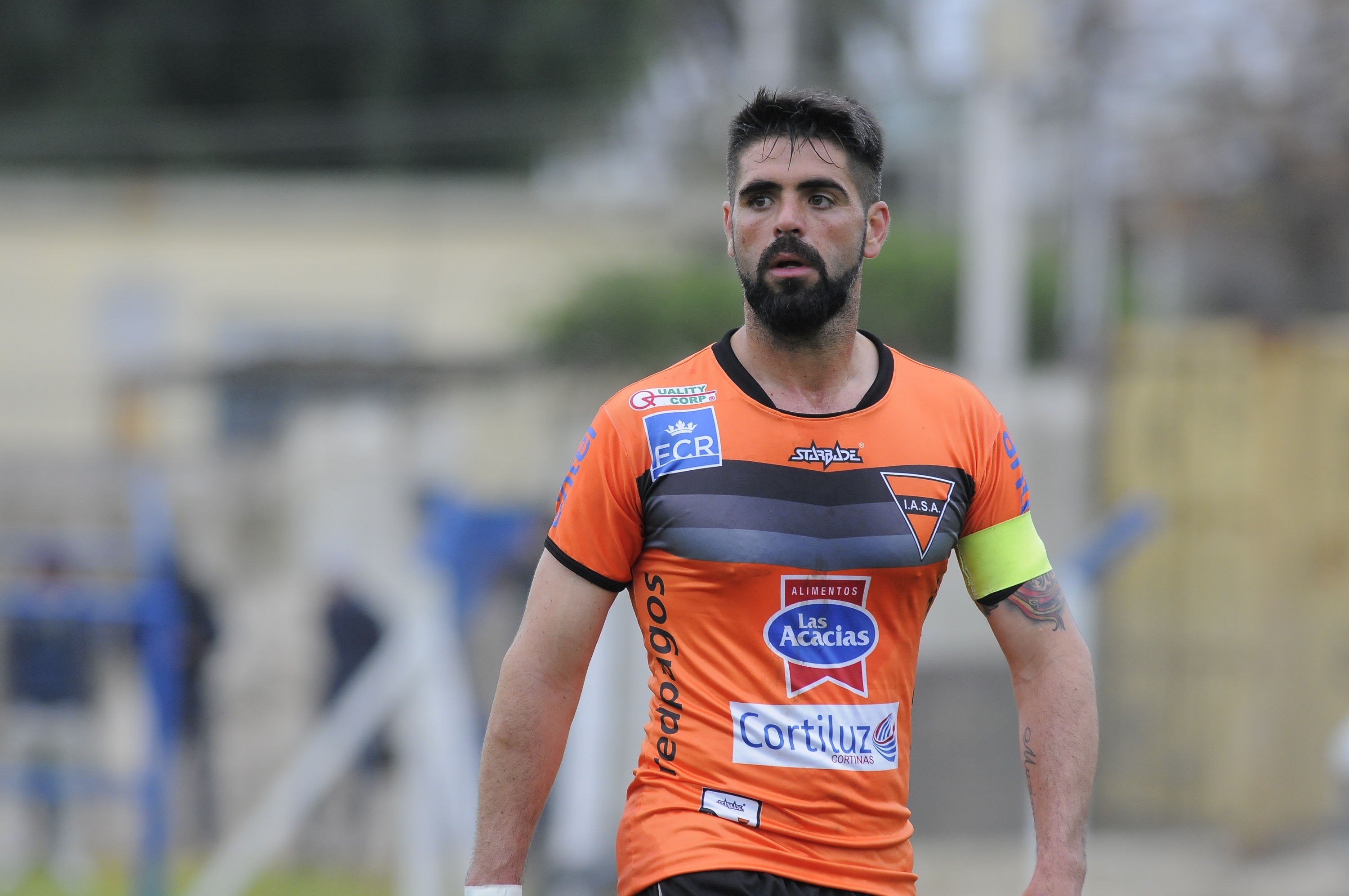 El eterno femenino de una imaginativa pintora