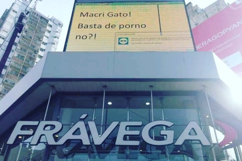 El eterno femenino de una imaginativa pintora