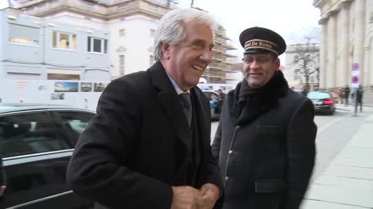 Llegada de Tabaré Vázquez a Berlín