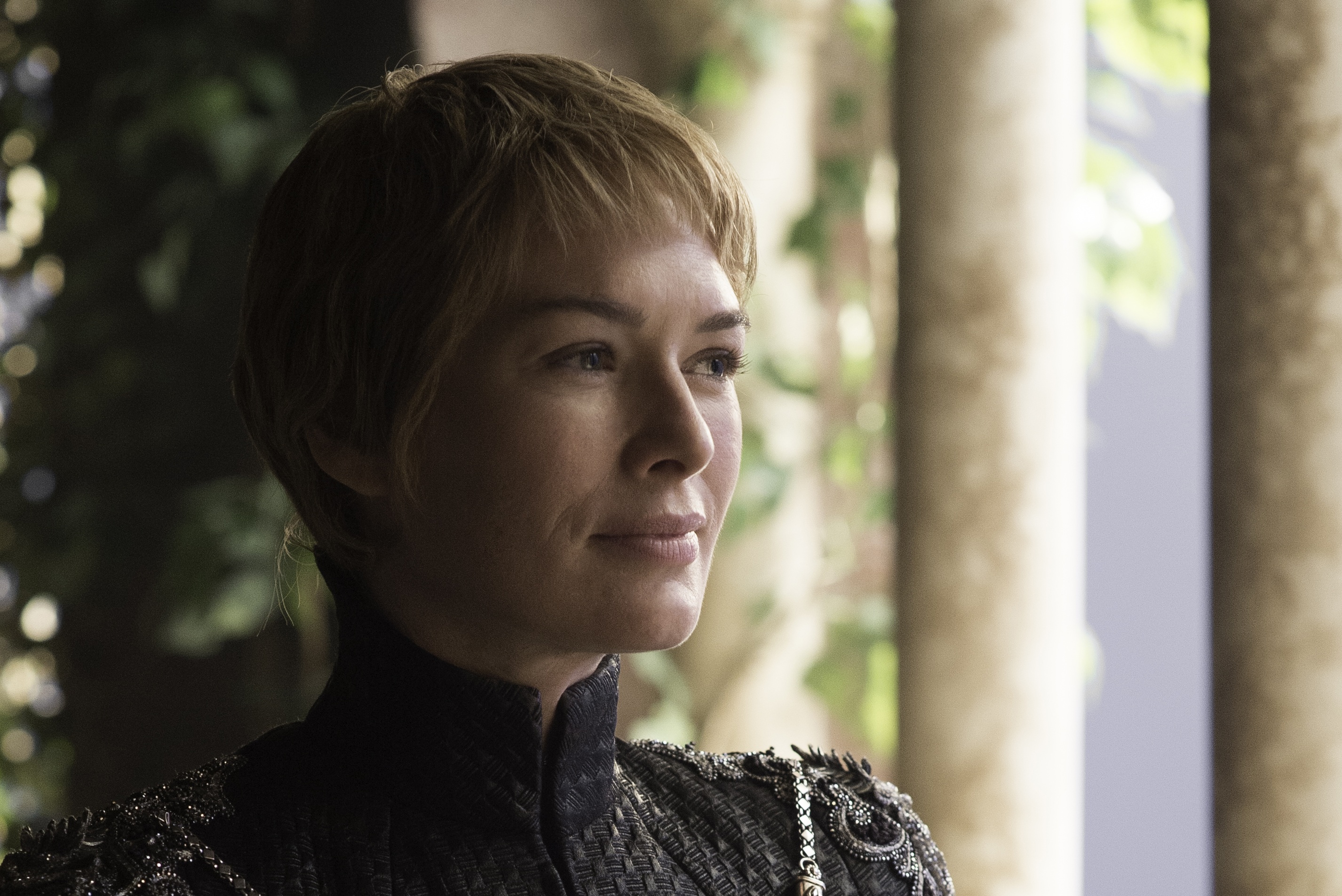 Cersei está sentada en el Trono de Hierro, pero no sabe por cuánto tiempo.