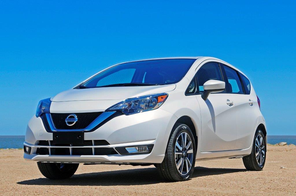 El eterno femenino de una imaginativa pintora