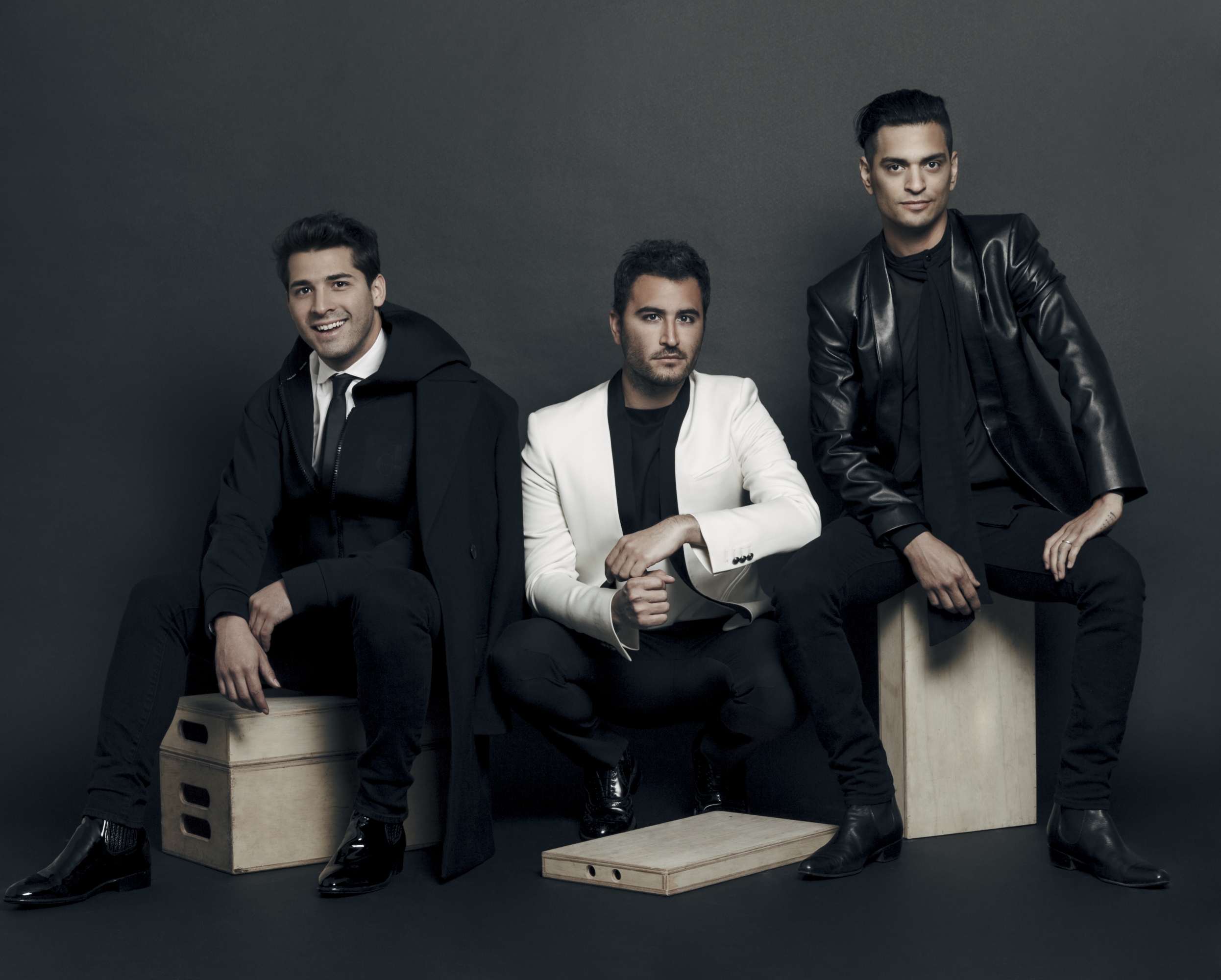 El eterno femenino de una imaginativa pintora