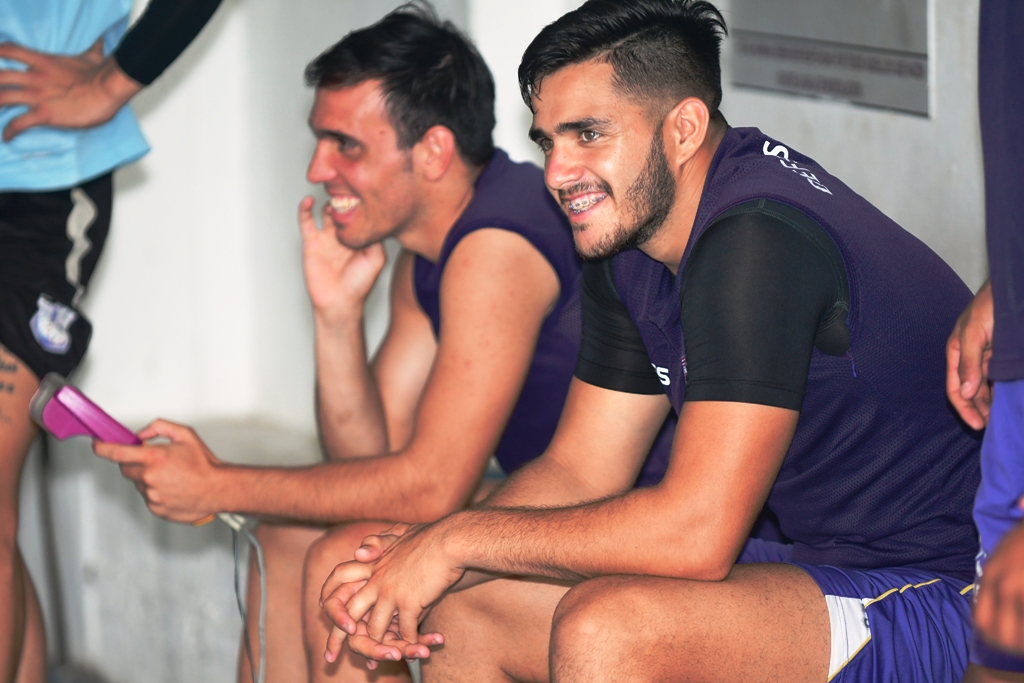 El eterno femenino de una imaginativa pintora