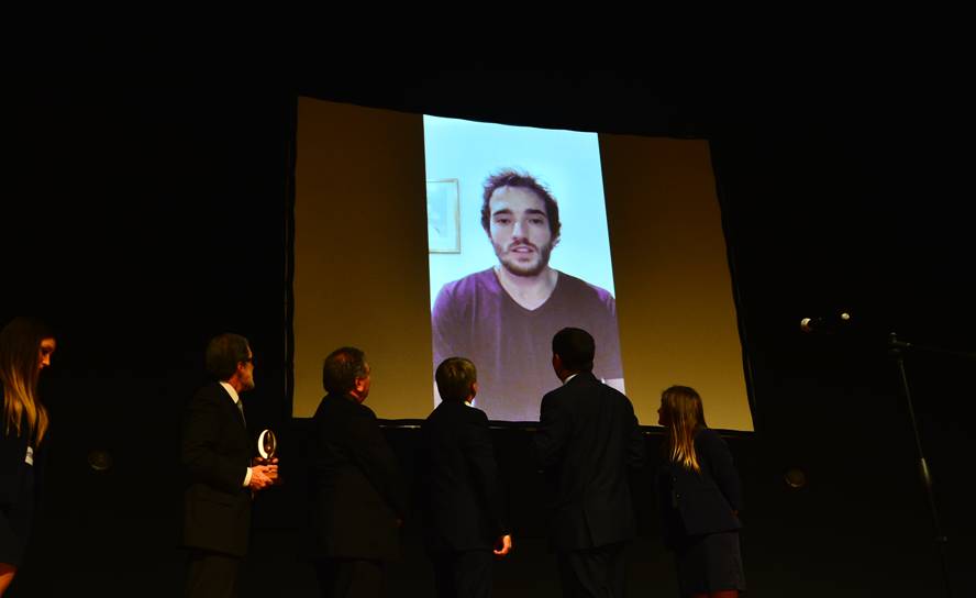 El mensaje de Emiliano Lasa, ganador del Charrúa de Oro, que no pudo estar en la ceremonia. Foto: Gerardo Pérez