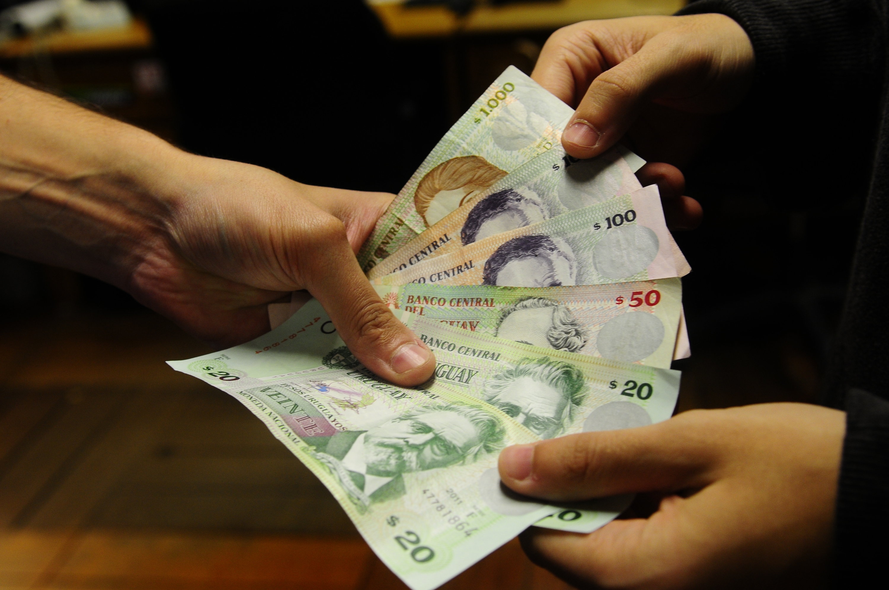 El eterno femenino de una imaginativa pintora