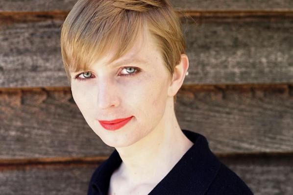 La primera foto de Chelsea Manning tras salir de la cárcel. Foto: @xychelsea87 / Instagram.