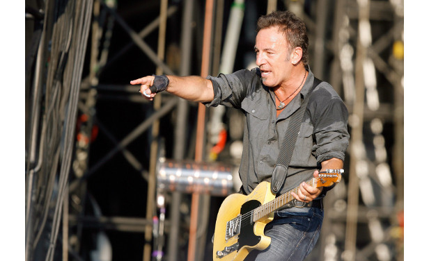 El eterno femenino de una imaginativa pintora