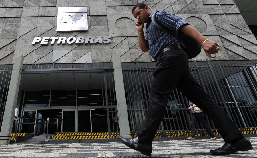 El eterno femenino de una imaginativa pintora