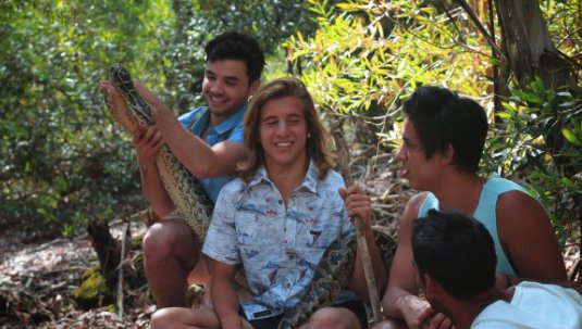 El eterno femenino de una imaginativa pintora