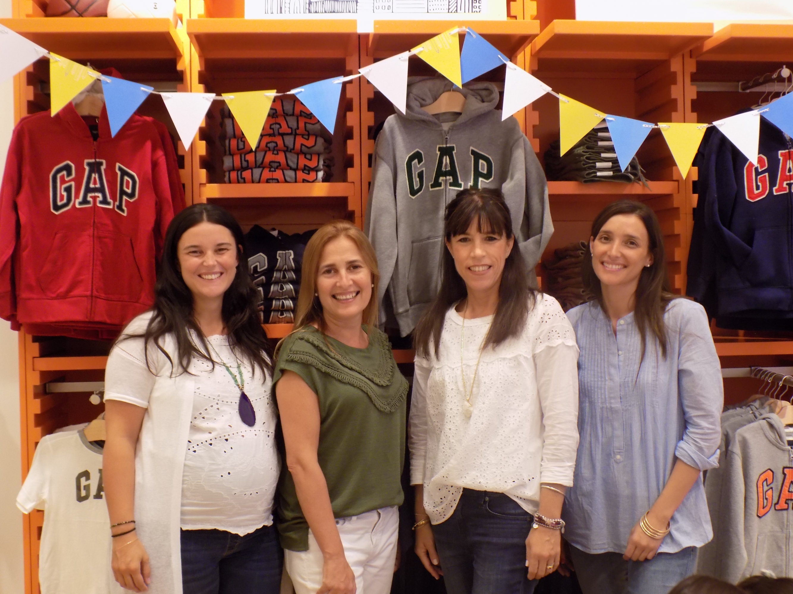 María Campiotti, Cecilia Alvez, María Arrechavaleta, Ana Laura Arismendi.