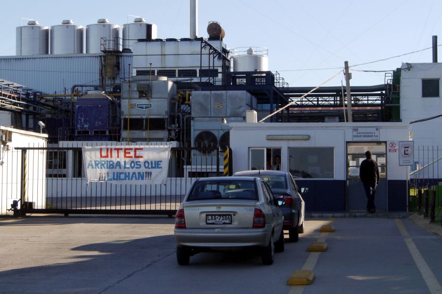 El eterno femenino de una imaginativa pintora