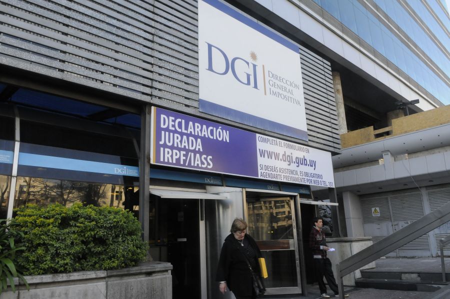 El eterno femenino de una imaginativa pintora