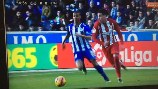 La lesión de José María GIménez contra Alavés