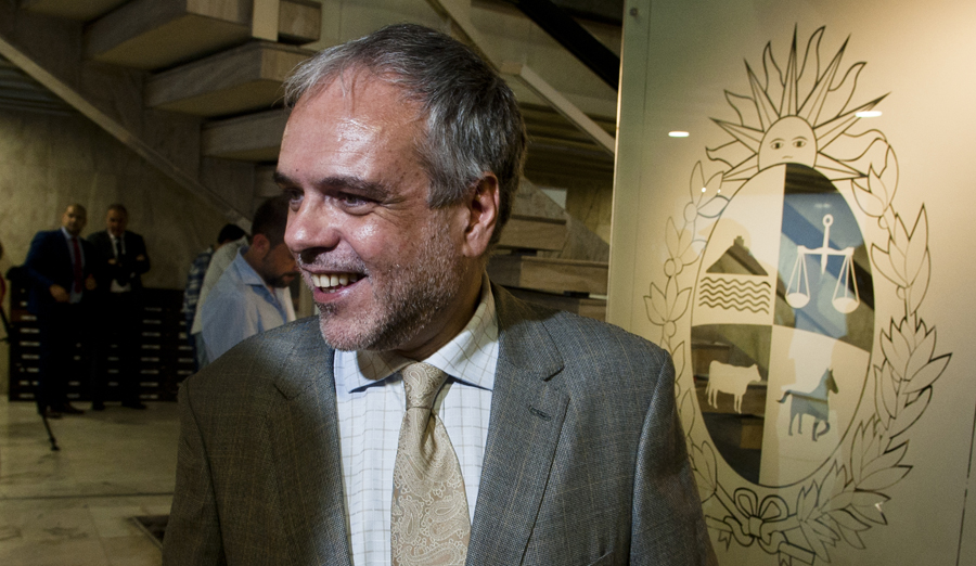 El eterno femenino de una imaginativa pintora