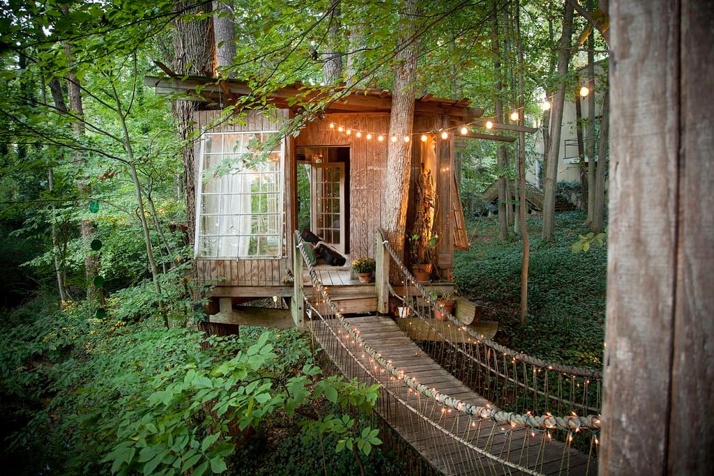 1 Secluded Intown Treehouse (EE.UU.)