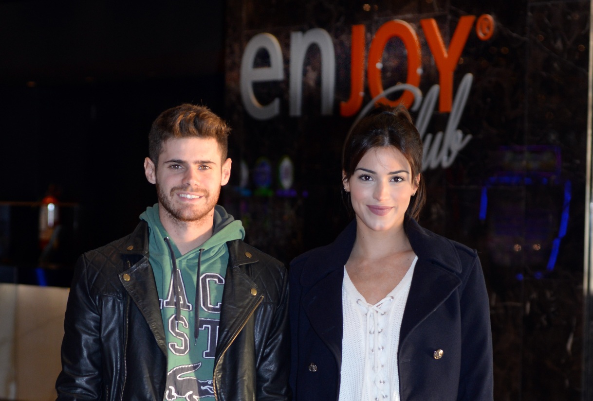 Gastón Soffritti y su novia Agustina en Enjoy Punta del Este.