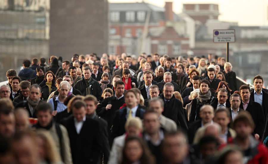 El eterno femenino de una imaginativa pintora