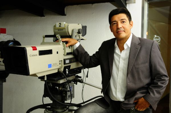 Aldo Silva en Canal 12 (Foto: Marcelo Bonjour)