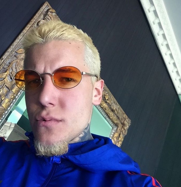 El eterno femenino de una imaginativa pintora