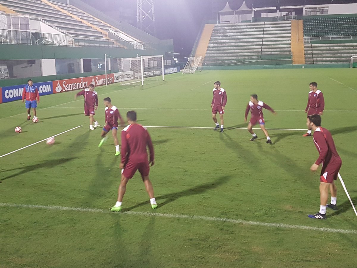 Nacional reconociendo el Arena Conda, el estadio de Chapecoense. Foto: @jpromeroh / Twitter