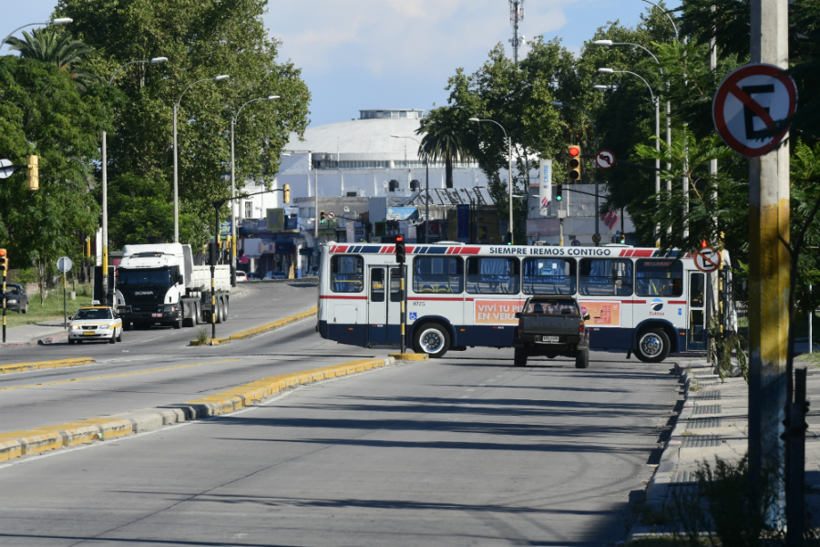 A lo largo de sus 6 kilómetros de extensión, el Corredor Garzón ya muestra falta de mantenimiento. Foto: M. Bonjour