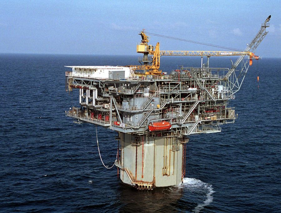 El eterno femenino de una imaginativa pintora