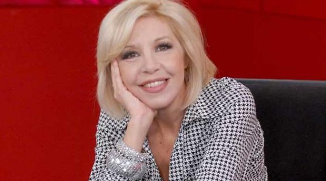 El eterno femenino de una imaginativa pintora