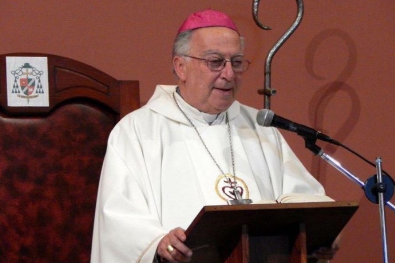 El eterno femenino de una imaginativa pintora