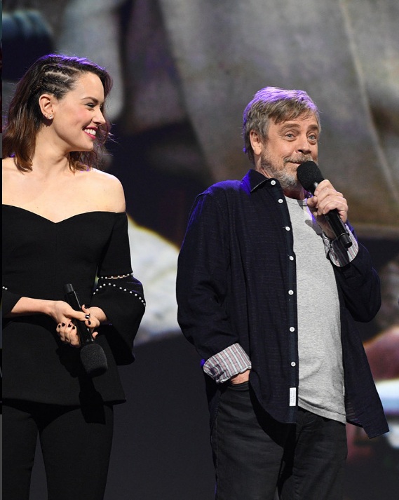 Daisy Ridley y Mark Hamill presentaron las novedades de