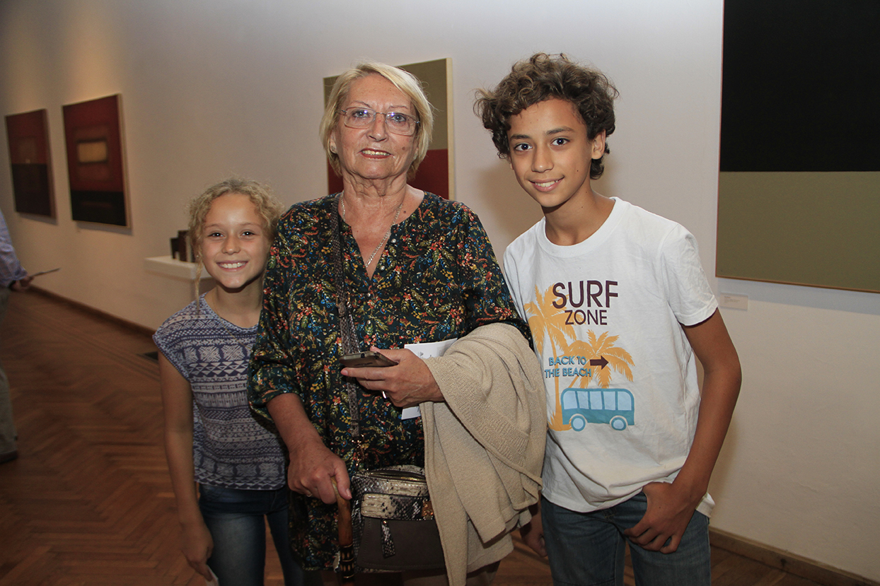 Mariana Camacho, Marta Fernández, Santiago Camacho.