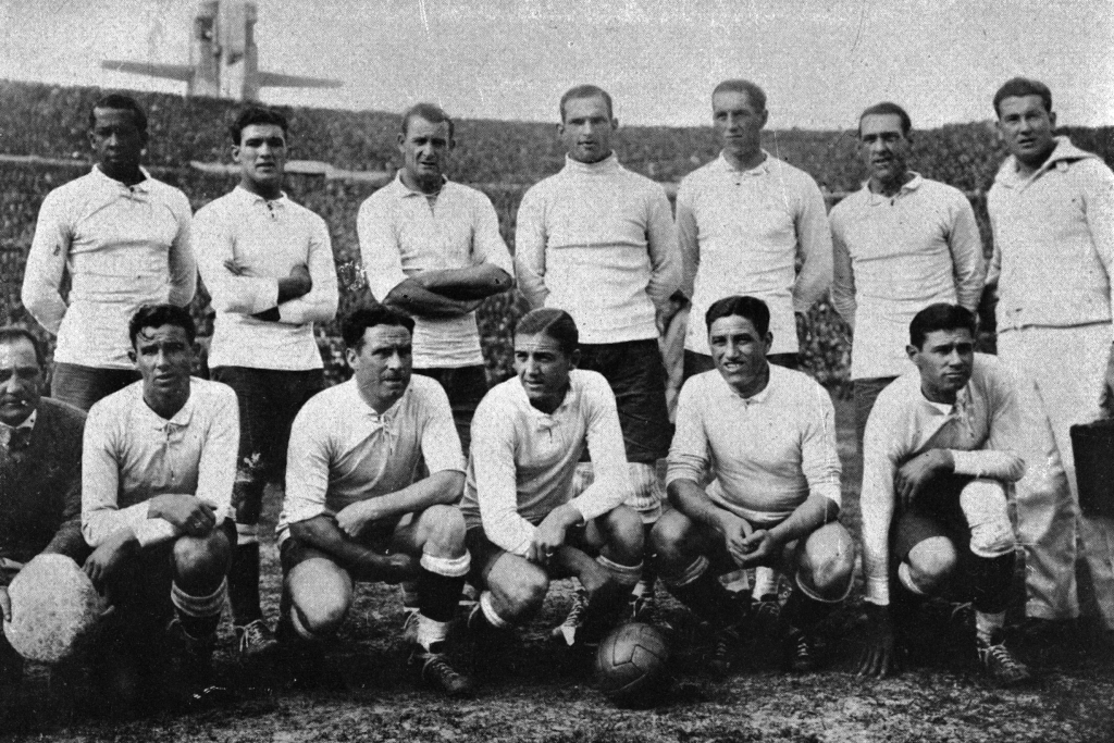 La evolución del Estadio Centenario. Foto: Archivo El País.