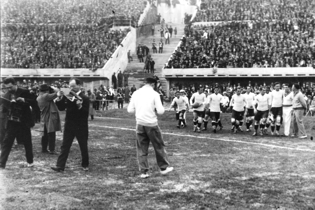 La evolución del Estadio Centenario. Foto: Archivo El País.