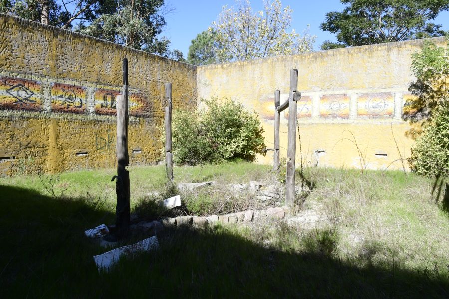 Destrozos: la Intendencia de Canelones no frenó el ingreso de malvivientes a las instalaciones de la antigua discoteca de Marindia. Foto: M. Bonjour