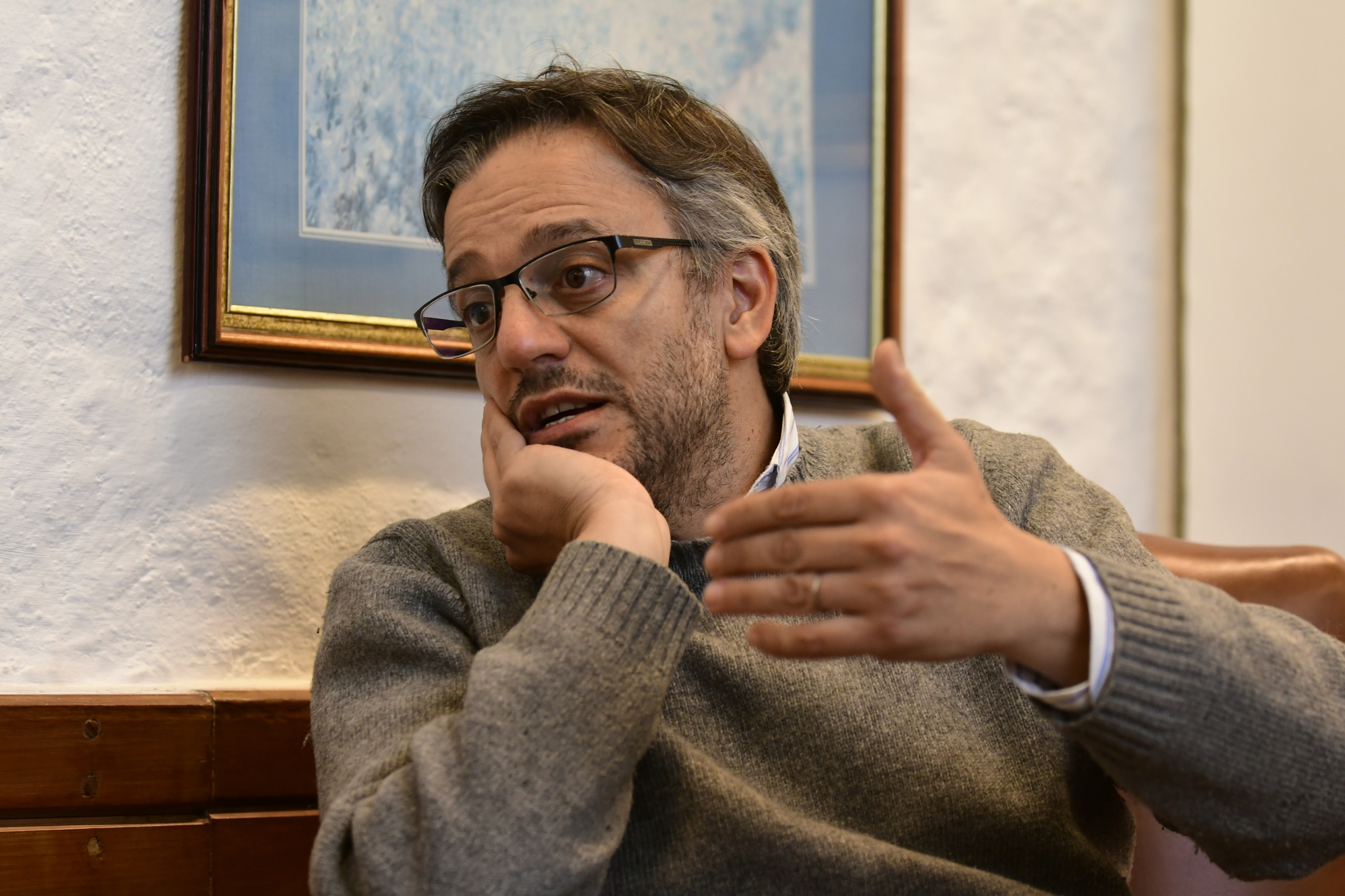 El eterno femenino de una imaginativa pintora