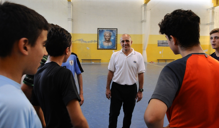 El eterno femenino de una imaginativa pintora