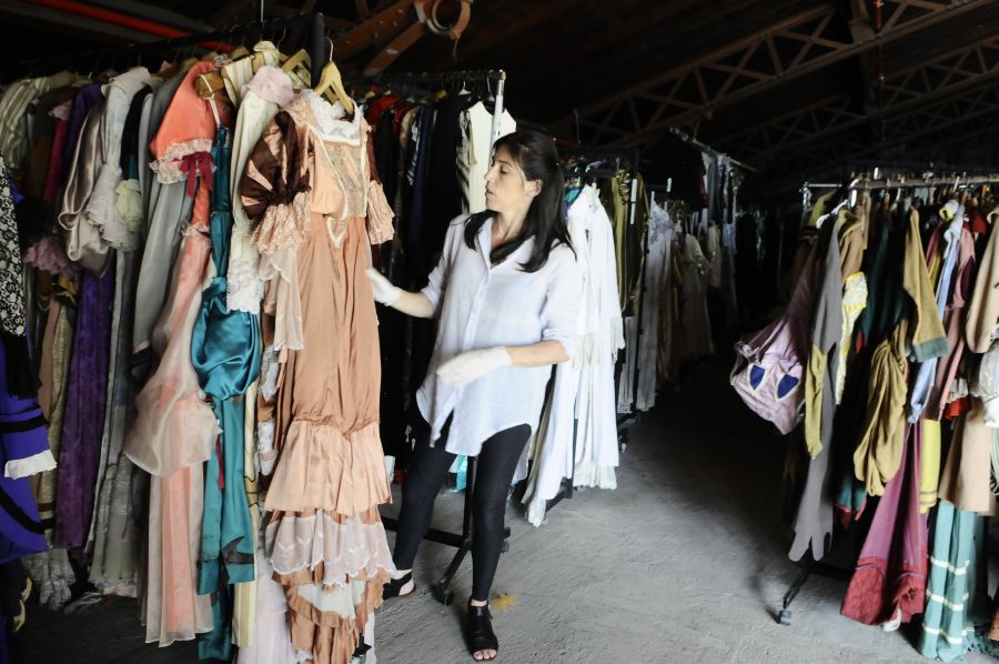 El eterno femenino de una imaginativa pintora