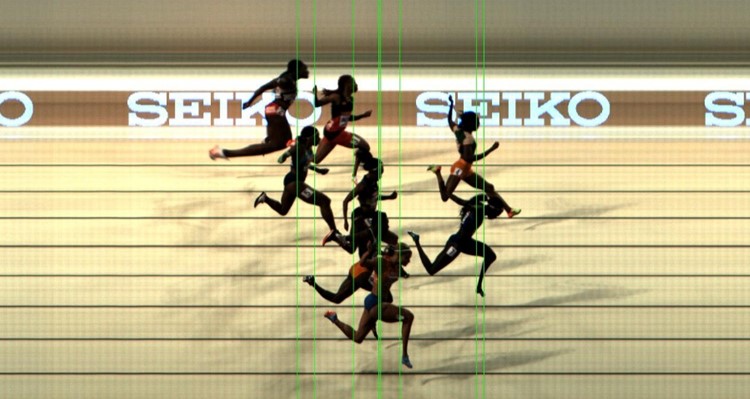 El pecho de Tori Bowie pasa antes que el de Ta Lou. Foto: Reuters