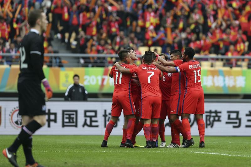 Chile se coronó en la China Cup tras vencer a Islandia. Foto: EFE