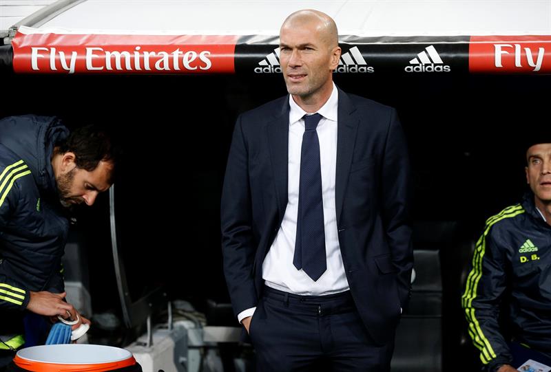 Zinedine Zidane en su debut como entrenador. Foto: EFE