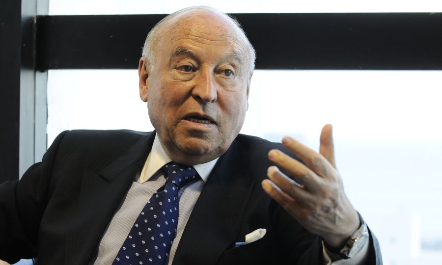 El eterno femenino de una imaginativa pintora