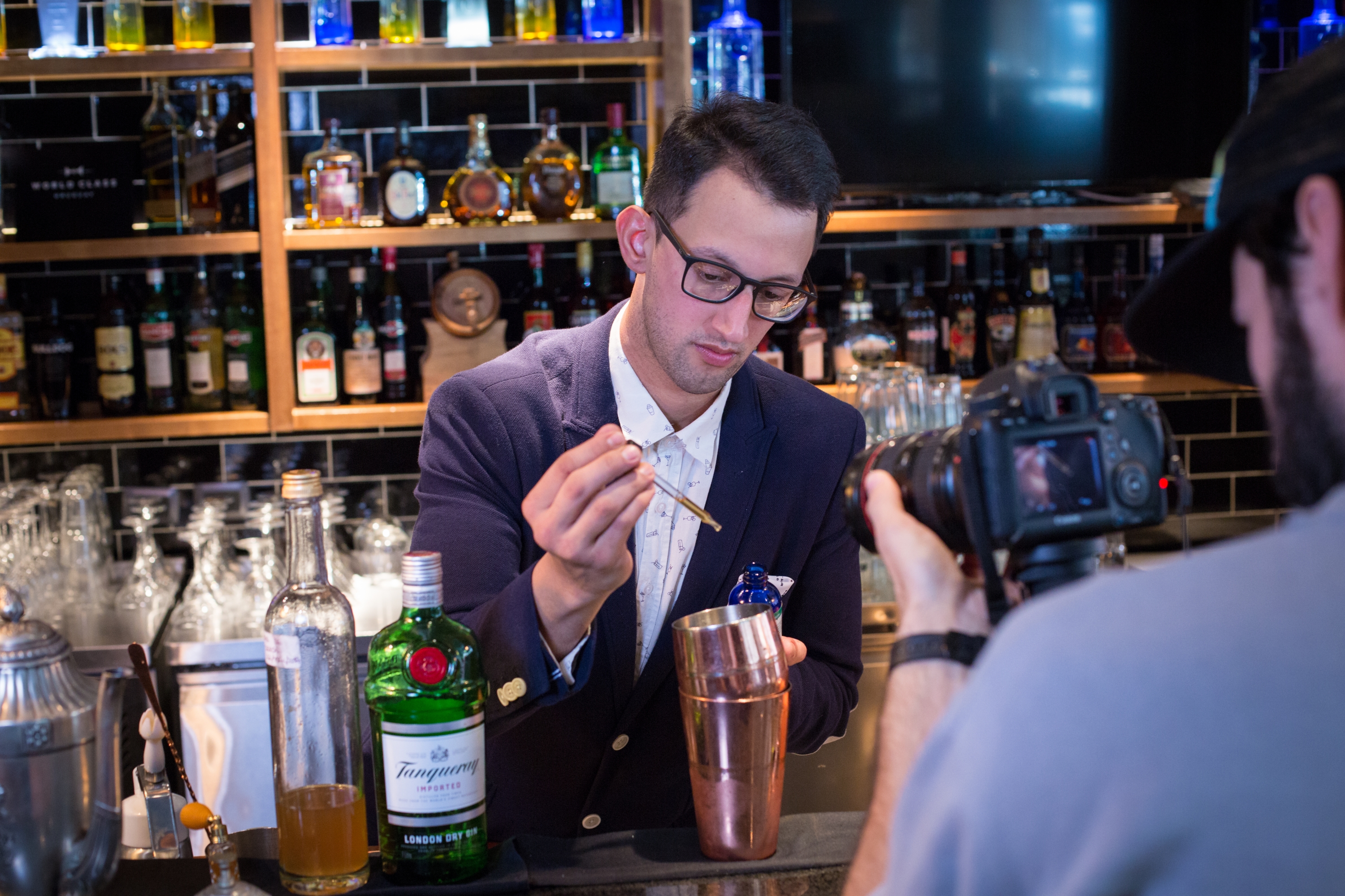 Damián Silva, Bar Manager de Dakota.