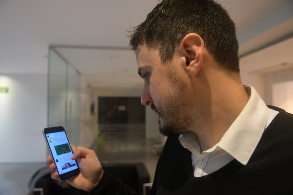 Daniel tiene su propio emprendimiento de informática. Foto: Ariel Colmegna