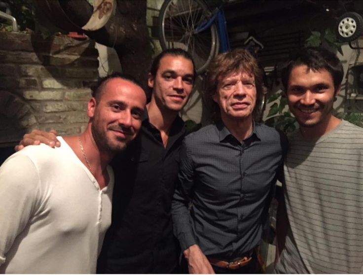 Junto a Mick Jagger en el cumpleaños del Lobo Núñez.