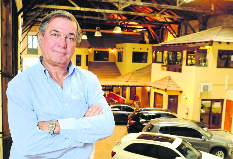 El eterno femenino de una imaginativa pintora