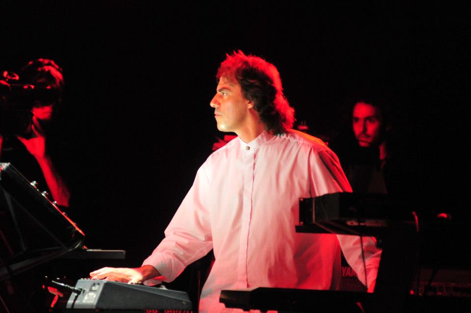 El eterno femenino de una imaginativa pintora